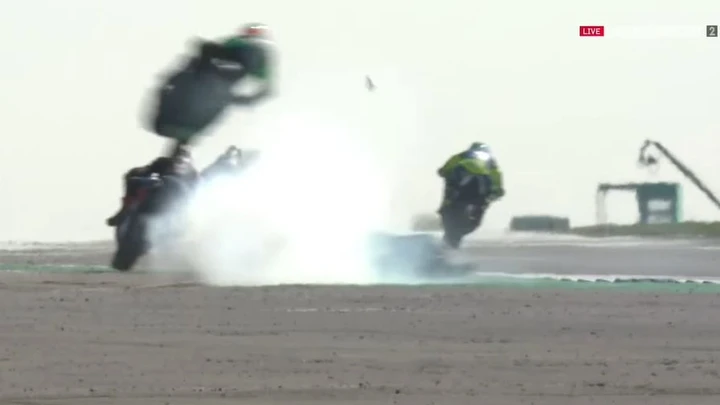 BSB, impressionante incidente nella Superstock 1000  [Video]