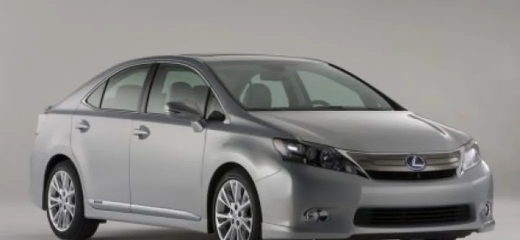 Lexus HS 250h: boom di vendite in Giappone