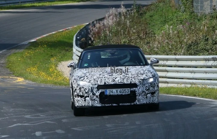 Il Nurburgring ospita i primi test dell'Audi TT Roadster