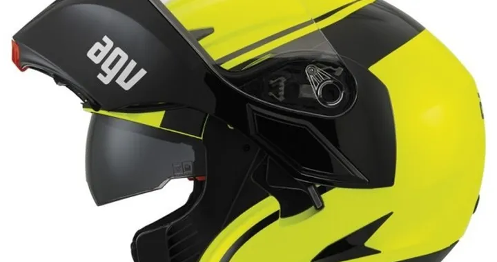 Novità AGV: casco modulare Compact