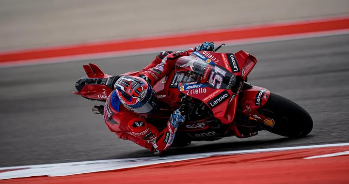 Ducati conferma Michele Pirro come pilota collaudatore fino al 2026