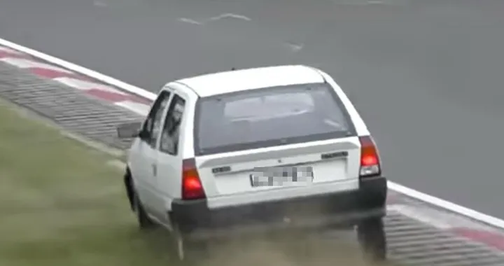 Il Nurburgring delle auto normali o improbabili [Video]