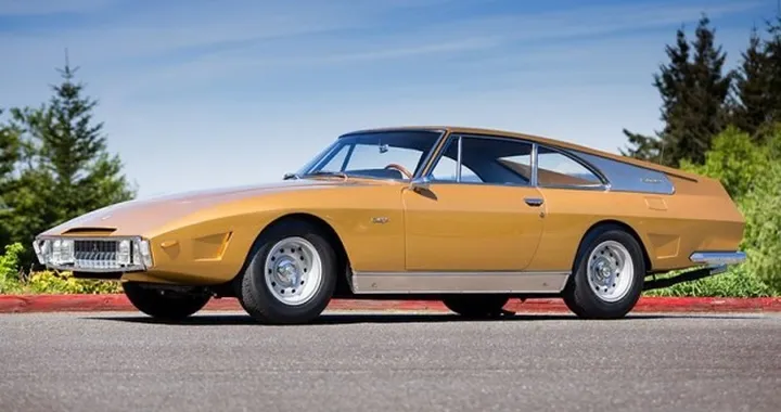 Ferrari 330 2+2 Speciale: all'asta l'esemplare modificato da Piero Drogo