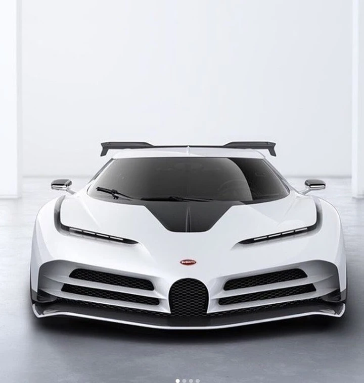 Bugatti Centodieci: l'hypercar regina di Pebble Beach