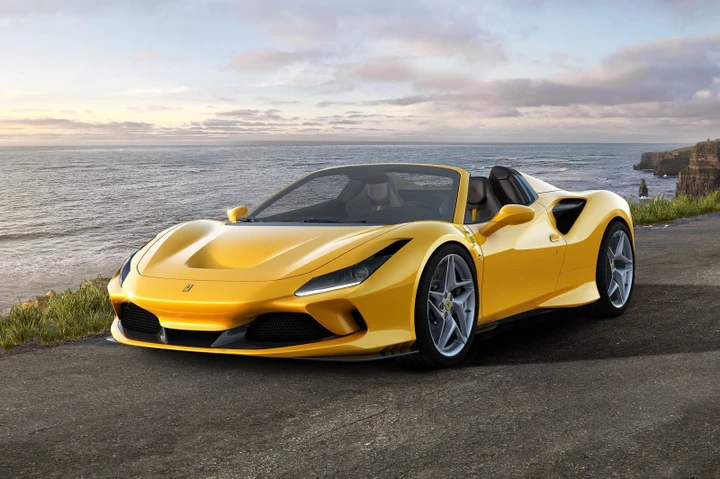 Ferrari F8 Spider: la cabrio è pronta