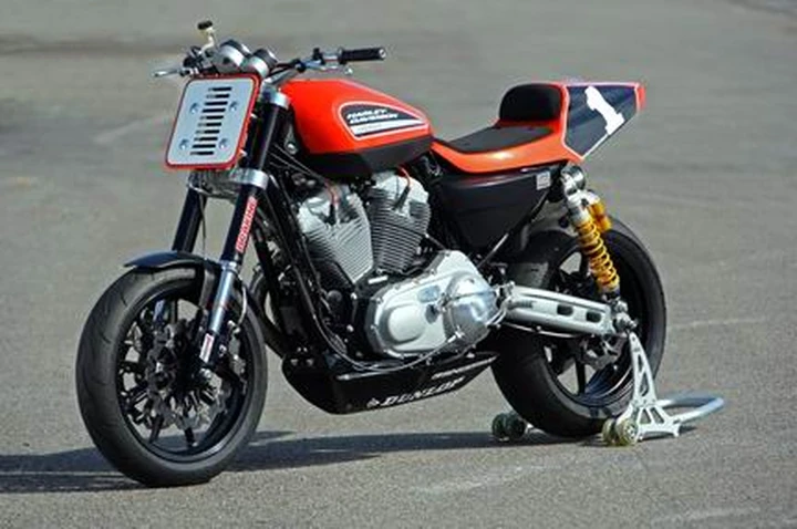 Harley XR 1200 Trophy: monomarca a stelle e strisce