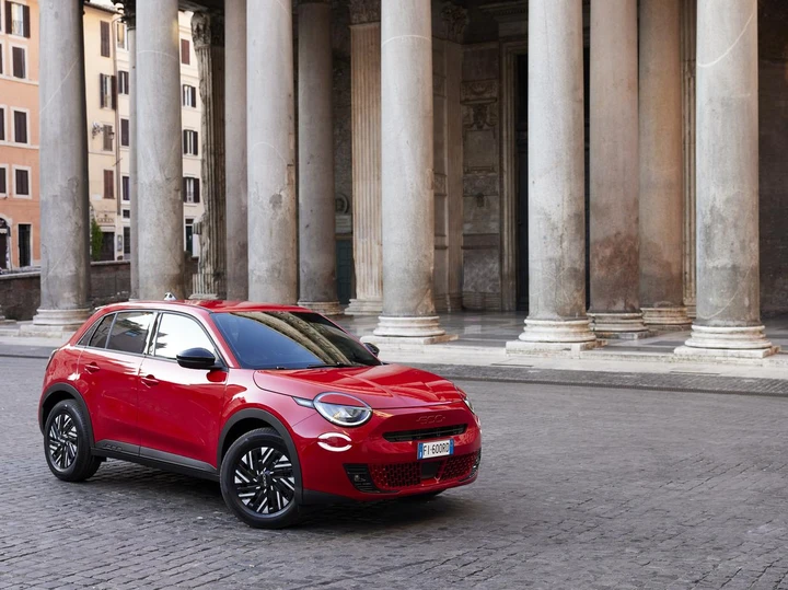 Fiat 600e: l’icona della mobilità italiana rinasce 100% elettrica [FOTO]