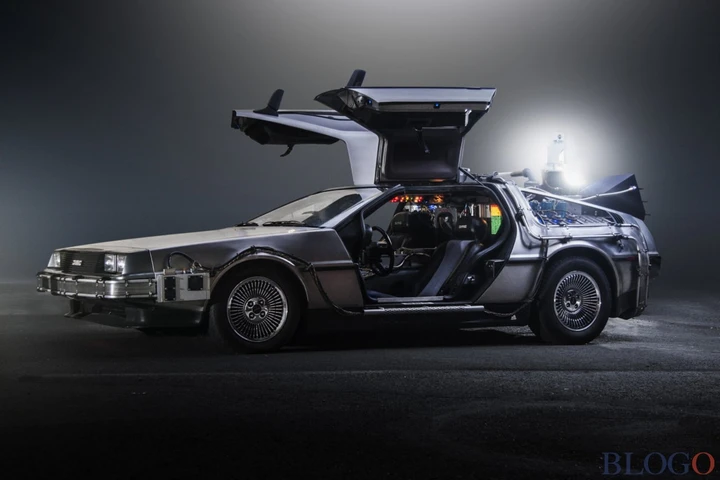 DeLorean multata a 88 mph