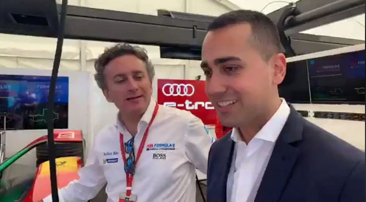 Formula E: la visita di Luigi Di Maio all'Eur (VIDEO)