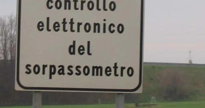 Sorpassometro, il nuovo strumento di controllo dei sorpassi pericolosi