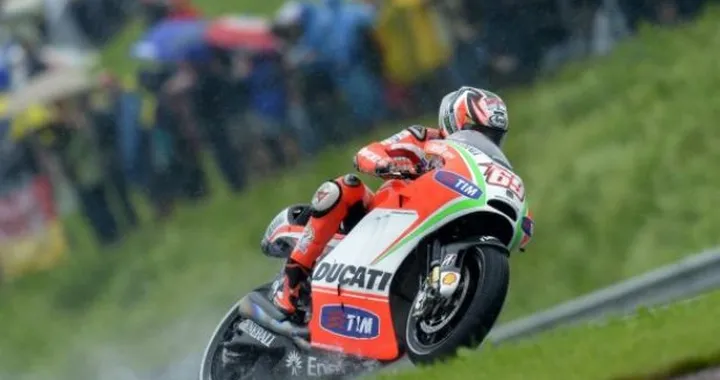 Hayden: "senza traffico avrei potuto star davanti". Rossi: "abbiamo fatto un piccolo errore nell’assetto"