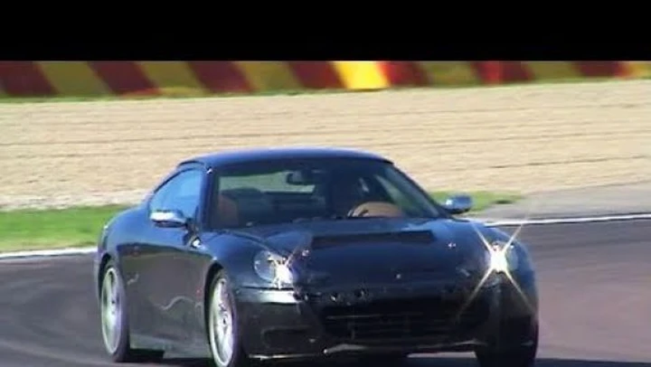 Ferrari: video spia della nuova 612 Scaglietti a Fiorano