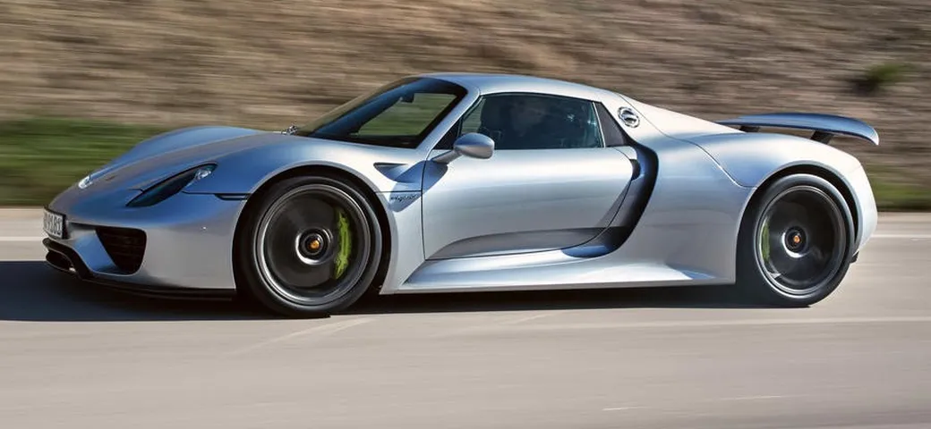 Porsche: molte idee per l'erede della 918 Spyder