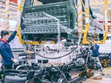 Cina, boom auto nei primi 8 mesi 2025: produzione e vendite trainate dall’elettrico