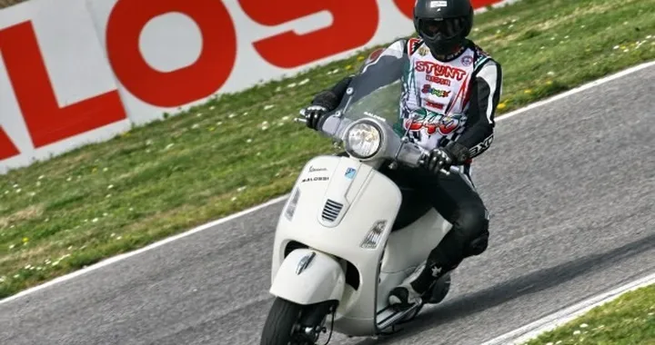 Vespa GTS 125 by Malossi: quando lo stile incontra la potenza