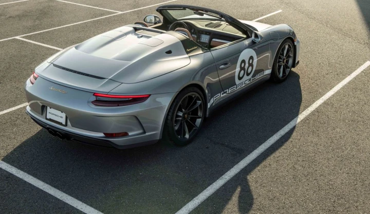 Porsche 911 Speedster all'asta per la lotta al Coronavirus