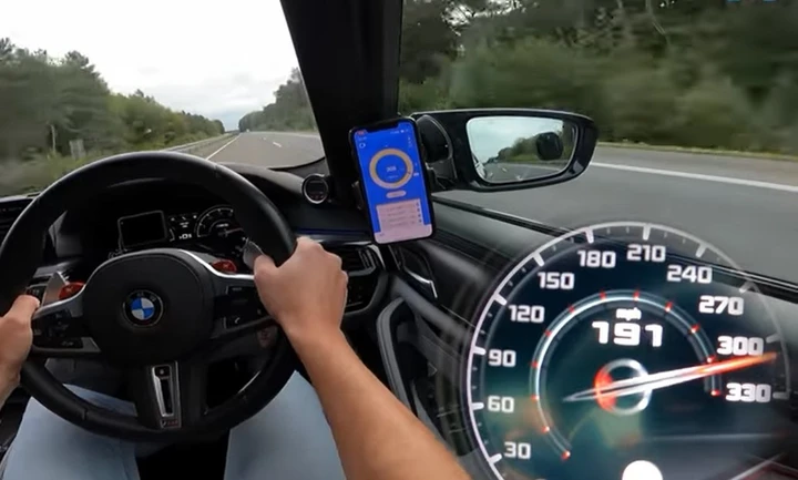 BMW M5 da oltre 1000 cavalli a 320 km/h sull'Autobahn [Video]