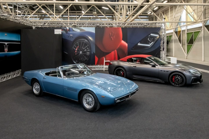 Maserati ad Auto e Moto d’Epoca 2024 con auto speciali