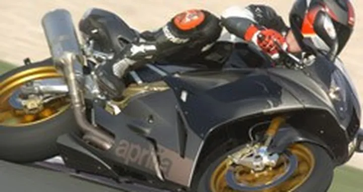 Aprilia RSV 1000 Factory vince il Masterbike!