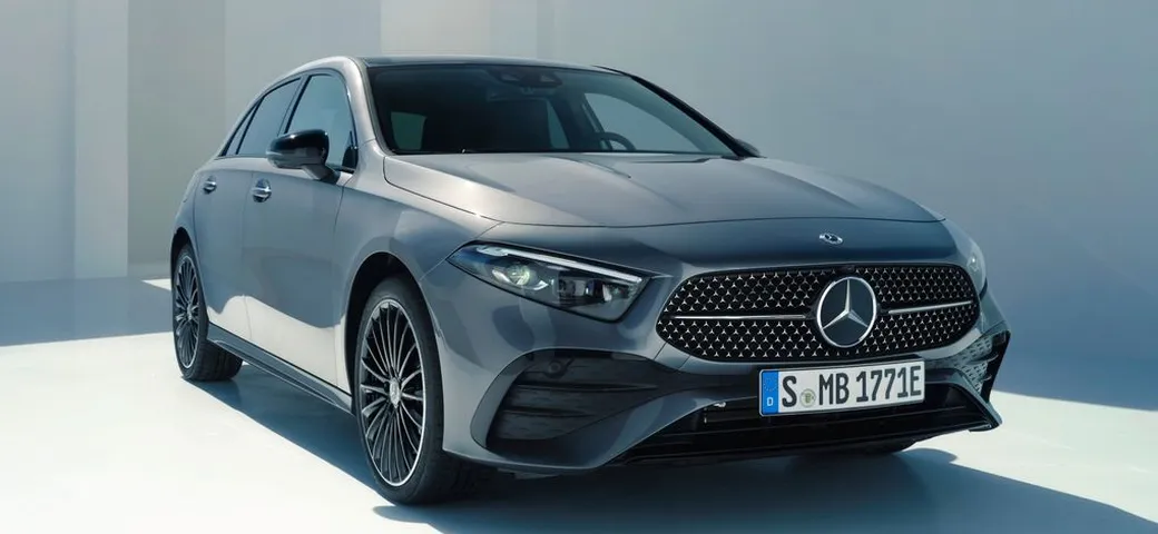 Mercedes-Benz Classe A, la storia non si interrompe e va avanti fino al 2028
