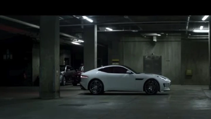 Jaguar: nuovo spot dedicato alla  Jaguar F-Type Coupé