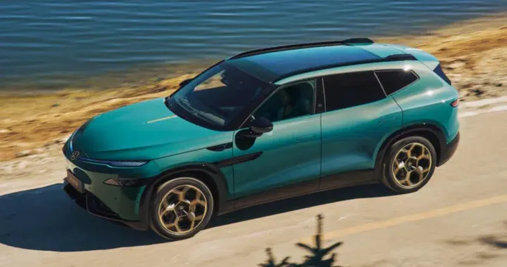 Volkswagen ID. Unyx 08, il gigante BEV da 730 km di autonomia e ricarica ultraveloce