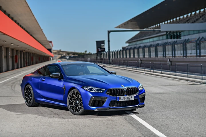 Pirelli: pneumatici PZero Tailor Made per la nuova BMW M8
