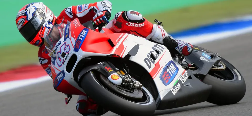 MotoGP Assen 2015: sesto Iannone e decimo Dovizioso, 