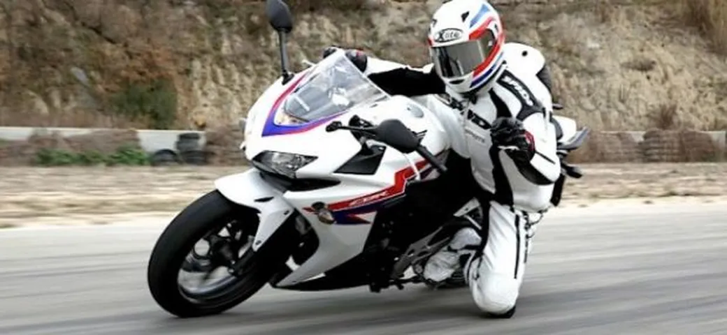 Honda CBR500R 2013: il test di Motoblog