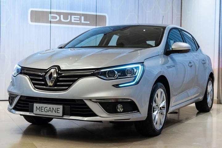 Renault Megane 2018: debutta l'allestimento Duel