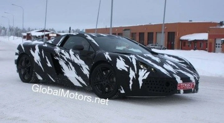 McLaren P11: nuove foto spia al Circolo Polare Artico