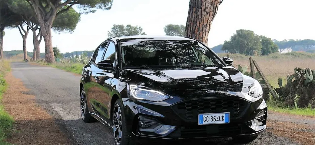 Ford Focus EcoBoost Hybrid ST-Line X: la prova su strada