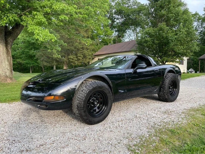 Chevrolet Corvette, la supercar americana diventa off-road