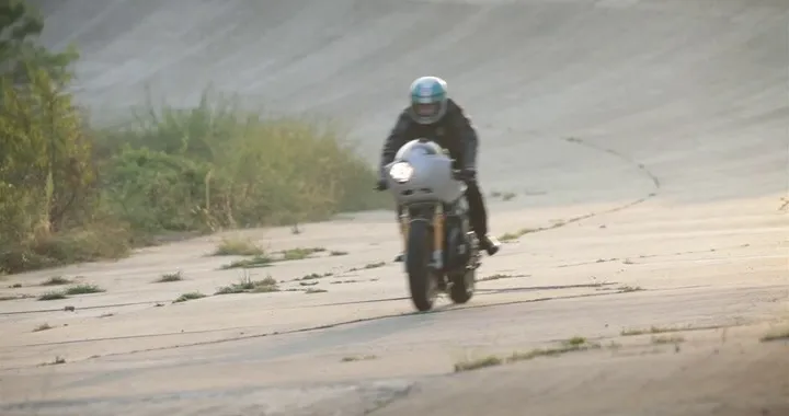 Yamaha XJR1300 Racer MY 2015