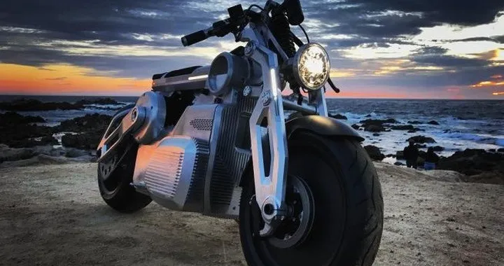 Curtiss Motorcycles lancia l'elettrica Zeus