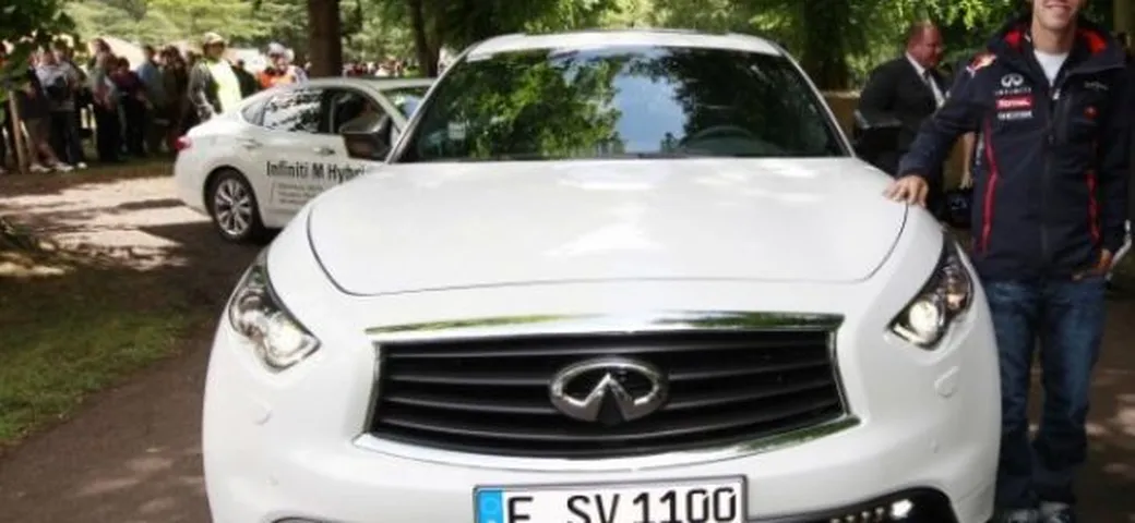 Infiniti FX Vettel Edition: in Italia al prezzo di 128.000 euro