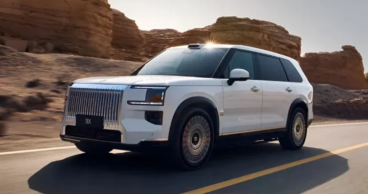 Zeekr 9X supera 50.000 unità: numeri record in Cina