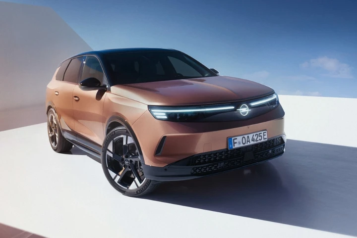 Opel Grandland dimensioni
