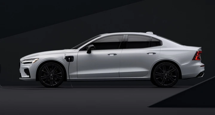 Volvo S60 Black Edition: edizione limitata in soli 450 esemplari
