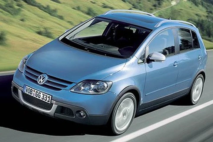Novità Volkswagen a Parigi: Cross Golf, Touran, Touareg...