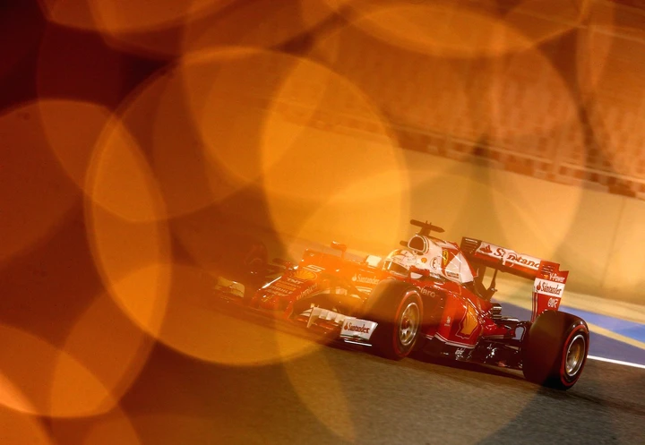 Gp Bahrain: vince Rosberg davanti a Raikkonen e Hamilton. Ritiro Vettel.