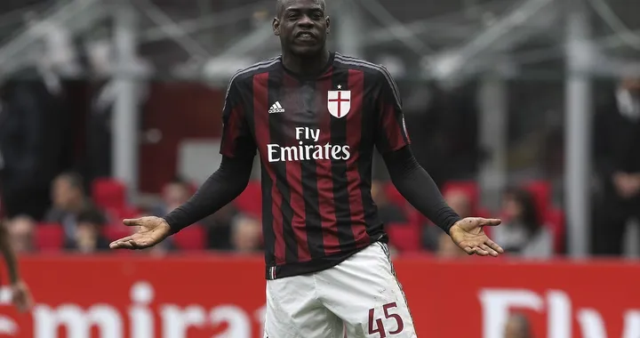 Balotelli senza patente a Varese: multa di 40 euro