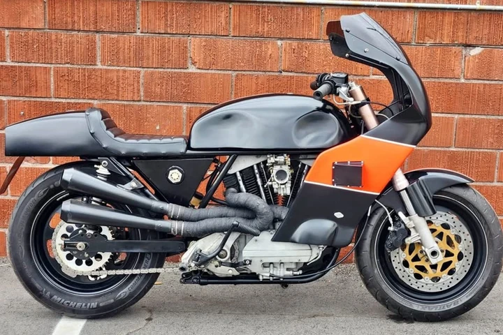 Una Harley da corsa anni ’60 rivive oggi: storia e fascino dell’XLR 883