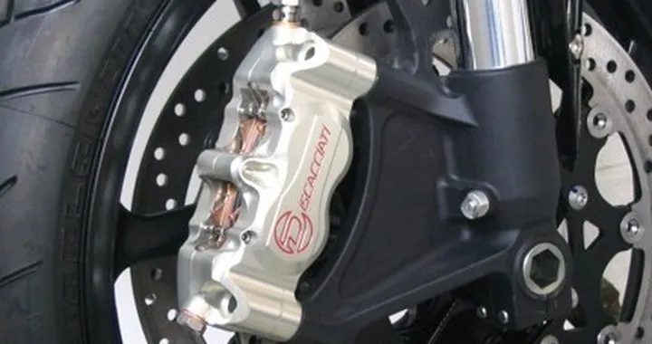 Pinza radiale per R1 2007 by  Discacciati