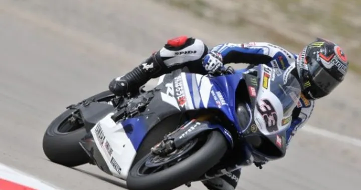 Aragon, la Superpole parla italiano. Che Melandri! E che Biaggi! Domani gara-show. Mondiale "riaperto"?