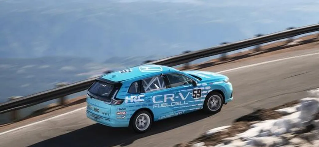 Honda CR-V e:FCEV, l'idrogeno sfida la salita di Pikes Peak