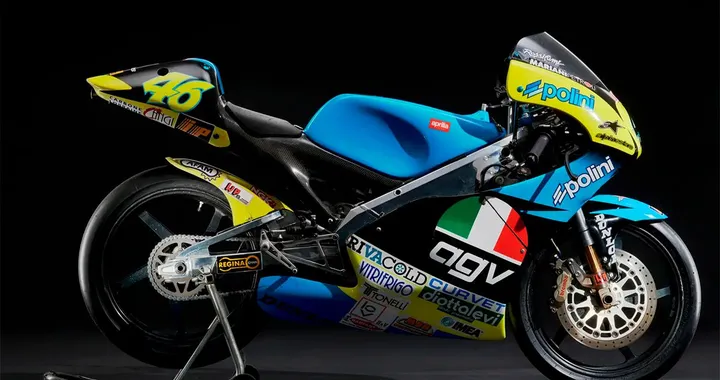 All’asta la prima moto di Valentino Rossi: vale fino a 150 mila euro