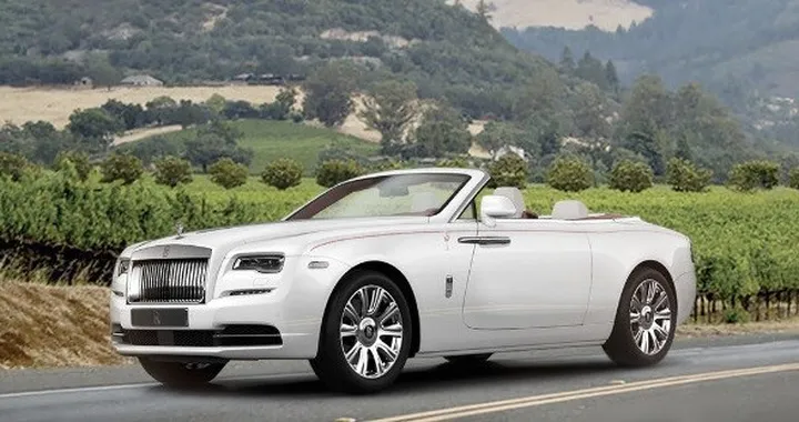 Rolls-Royce Dawn: la prima all'asta per 750 mila dollari
