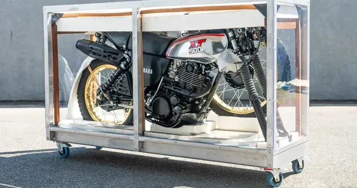 Tesoro nascosto: Yamaha XT500 del 1988 sigillata per oltre tre decenni
