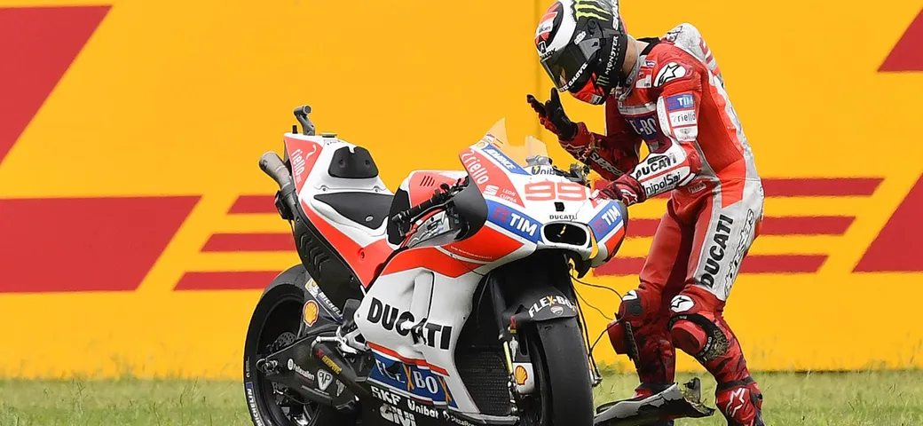 Jorge Lorenzo chiede scusa per il gesto di Rio Hondo